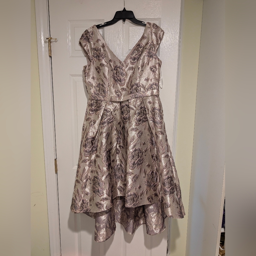 Oleg Cassini Metallic Blush Pink Hi Low Dress Brand New Size 14